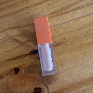 HUDA BEAUTY Mini Color Corrector in Cherry Blossom